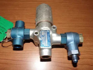 Bell Helicopter Hydraulic Valve 13068 Wright Components 3-Way 2-Pos